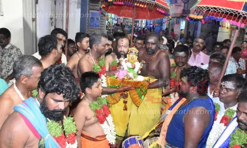 சேலம்கோட்டை மாரியம்மன் கோவிலில் சக்தி அழைப்புஇன்று பொங்கல் வைத்து வழிபாடு நடக்கிறது