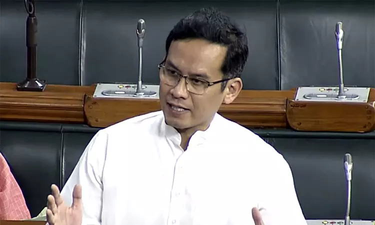 ஏன்..ஏன்..ஏன்? மக்களவையில் பிரதமர் மோடியை நோக்கி காங்கிரஸ் எம்.பி. முன்வைத்த 3 முக்கிய கேள்விகள்...?