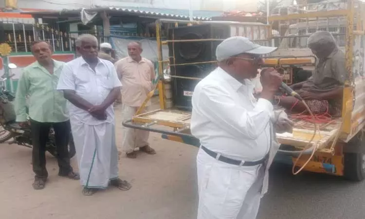 ஆறுமுகநேரியில் நுகர்வோர் விழிப்புணர்வு தெருமுனை பிரசாரம் ஆறுமுகநேரியில் நுகர்வோர் விழிப்புணர்வு தெருமுனை பிரசாரம்