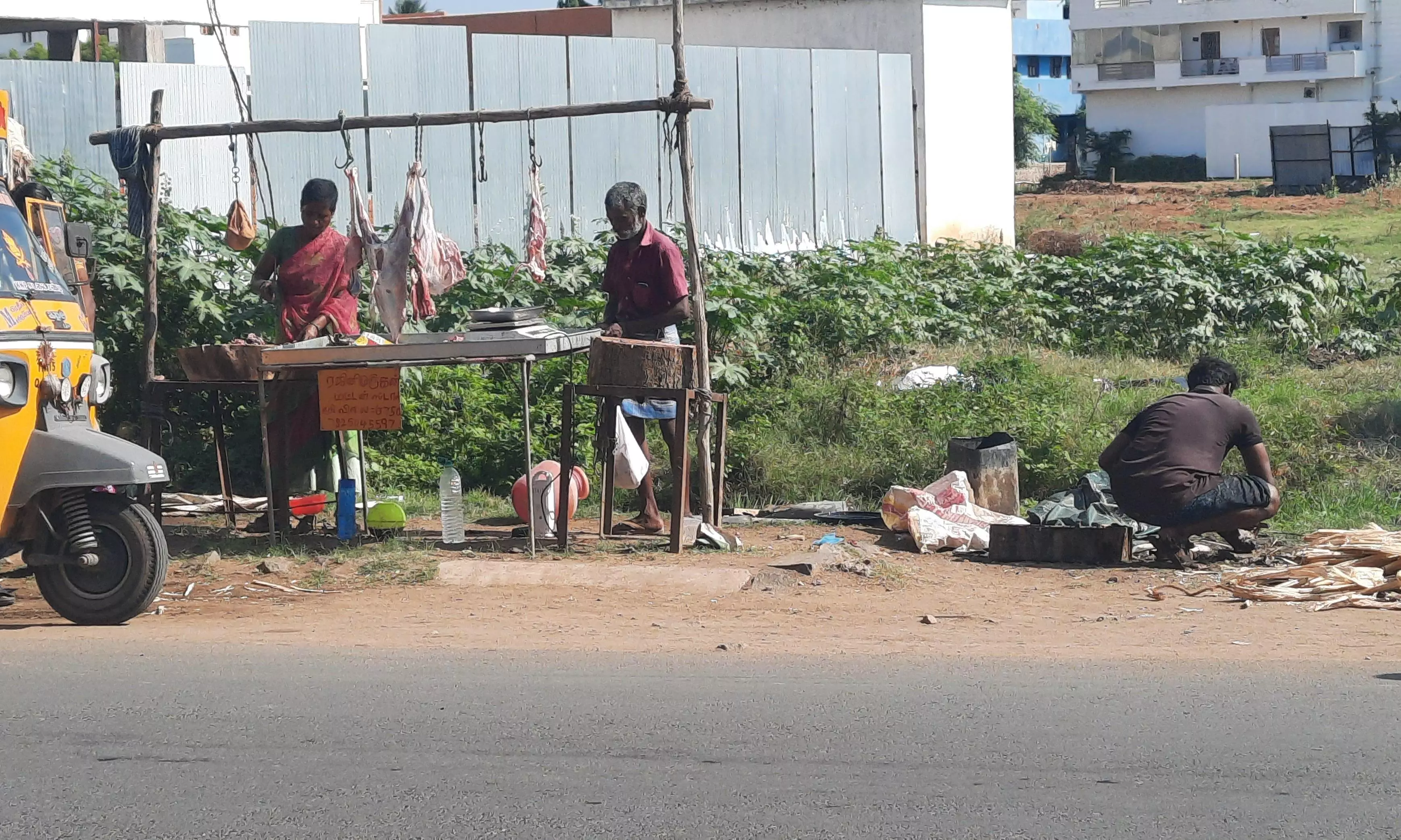 சுகாதாரமற்ற முறையில் விற்பனையாகும் ஆட்டு இறைச்சி