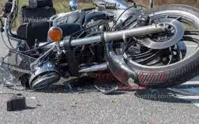 மோட்டார்சைக்கிள்கள் மோதல்; தையல்காரர் பலி