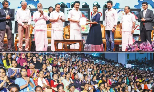 தமிழக இளைஞர்களை உலகிலேயே முதன்மையானவர்கள் ஆக்குவதுதான் என் ஆசை முதல்-அமைச்சர் பேச்சு தமிழக இளைஞர்களை உலகிலேயே முதன்மையானவர்கள் ஆக்குவதுதான் என் ஆசை முதல்-அமைச்சர் பேச்சு