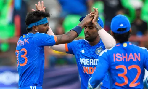 ஹர்திக் பாண்ட்யாவிற்கு தேவையான ஆதரவை ராகுல் டிராவிட் கொடுப்பதில்லை - இந்திய முன்னாள் வீரர்