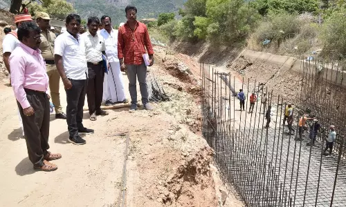 எத்தலப்ப நாயக்கருக்கு அரங்கம் அமைக்கும் பணி