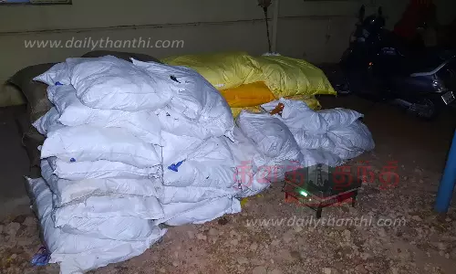 வெங்காய மூட்டைகளுக்கு நடுவே700 கிலோ புகையிலை பொருட்கள் கடத்தல்