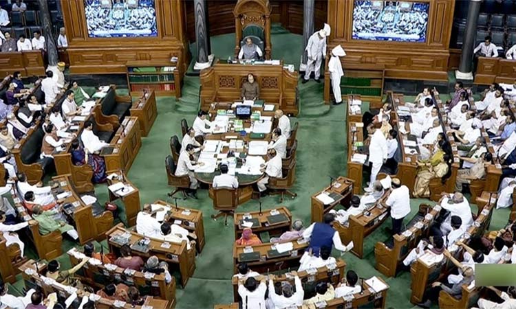 மத்திய அரசுக்கு எதிராக நம்பிக்கையில்லா தீர்மானம்: நாடாளுமன்றத்தில் 2-ம் நாளாக இன்றும் விவாதம்...!