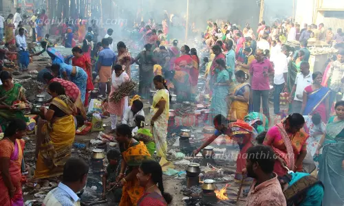 அம்மன் கோவில்களில் ஆடித்திருவிழா கோலாகலம்