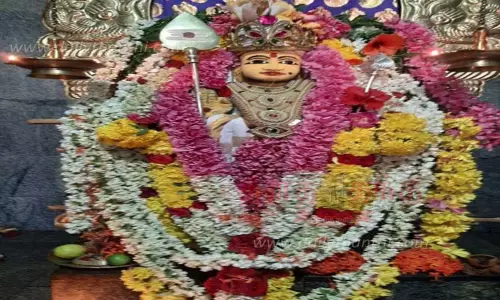 முருகன் கோவில்களில் சிறப்பு பூஜை