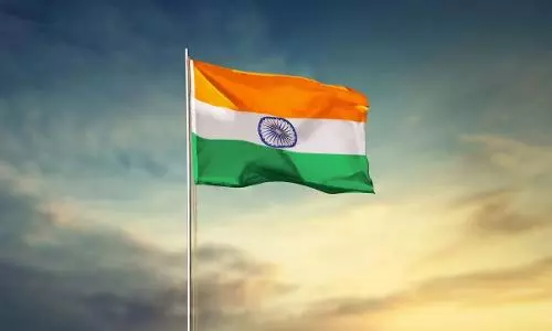 72 தபால் அலுவலகங்களில் தேசியக்கொடி விற்பனை