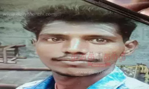 மின்கம்பத்தில் மோட்டார் சைக்கிள் மோதி என்ஜினீயர் பலி