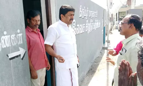 திருப்பூர் மத்திய பஸ் நிலையத்தில் மேயர் ஆய்வு