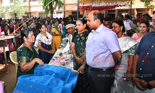 5 இடங்களில் கல்லூரி சந்தை