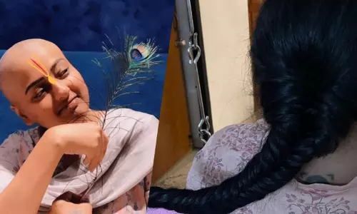 10 ஆண்டு கால வேண்டுதல்; திருப்பதியில் முடி காணிக்கை செலுத்திய நடிகை 10 ஆண்டு கால வேண்டுதல்; திருப்பதியில் முடி காணிக்கை செலுத்திய நடிகை