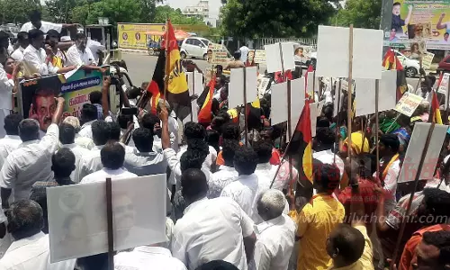 நாமக்கல்லில்தே.மு.தி.க.வினர் ஆர்ப்பாட்டம்