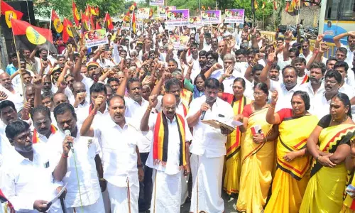 கோவையில் தே.மு.தி.க. சார்பில் ஆர்ப்பாட்டம்