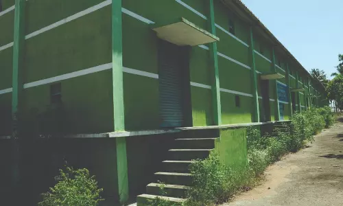 ரூ.39 லட்சத்தில் கட்டப்பட்ட2 தானியசேமிப்பு கிடங்குகள் ரூ.39 லட்சத்தில் கட்டப்பட்ட2 தானியசேமிப்பு கிடங்குகள்