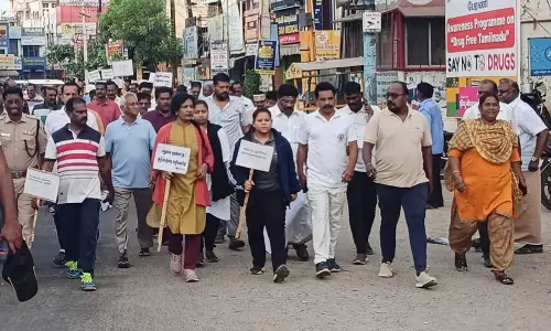 போதைப்பொருள் தடுப்பு குறித்த விழிப்புணர்வு ஊர்வலம்