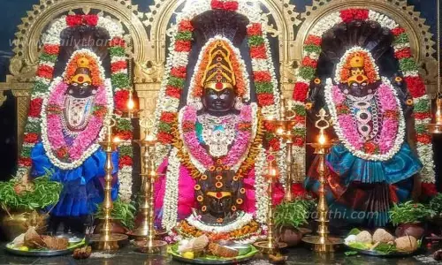 முப்பெரும் தேவியர் பவானி அம்மன் கோவிலில் சிறப்பு பூஜை