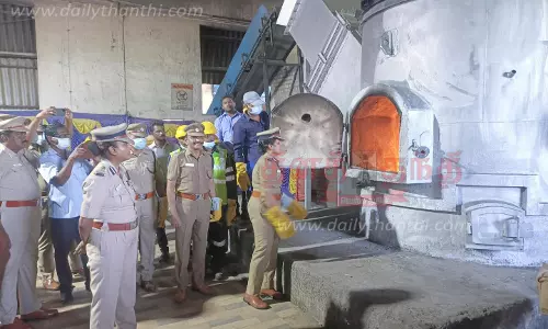 8 மாவட்டங்களில் போலீசார் பறிமுதல் செய்த 577 கிலோ கஞ்சா அழிப்பு