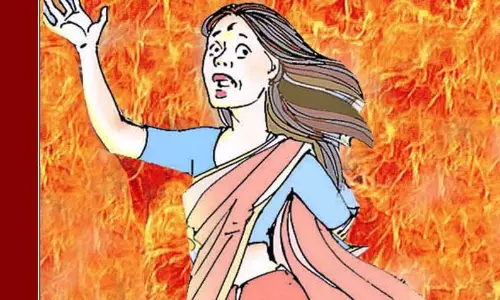 கணவனால் தீ வைத்து எரிக்கப்பட்ட பெண் சிகிச்சை பலனின்றி பலி