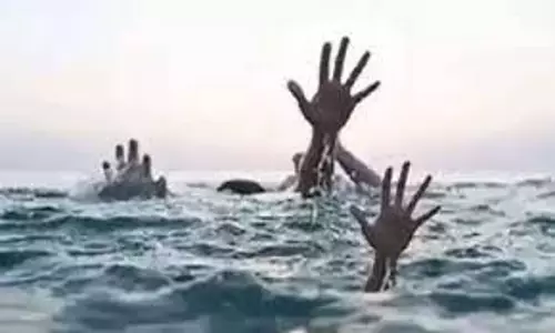 உல்லாஸ் நதியில் அடித்து செல்லப்பட்ட 2 வாலிபர்கள்; கதி என்ன? தேடும் பணி தீவிரம் உல்லாஸ் நதியில் அடித்து செல்லப்பட்ட 2 வாலிபர்கள்; கதி என்ன? தேடும் பணி தீவிரம்