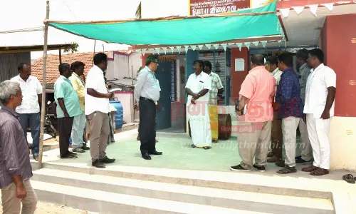 ரேஷன் கடையில் கலெக்டர் திடீர் ஆய்வு