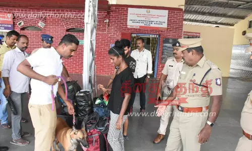 சேலம் ரெயில் நிலையத்தில் வெடிகுண்டு நிபுணர்கள் ஆய்வு