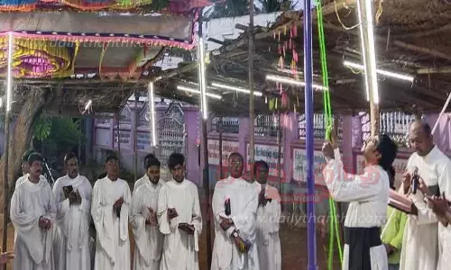 ஸ்தோத்திர பண்டிகை கொடியேற்றம்