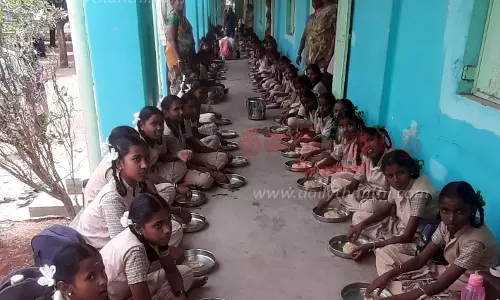 கருணாநிதி நூற்றாண்டு விழா:90,452 பள்ளி மாணவ, மாணவிகளுக்கு சர்க்கரை பொங்கல்