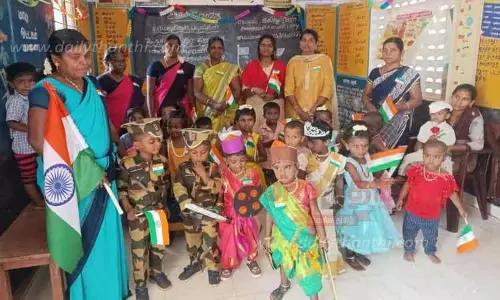 அங்கன்வாடி மையத்தில் சுதந்திர தின விழா