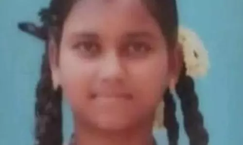 தனியார் பள்ளியில்மயங்கி விழுந்து மாணவி சாவு