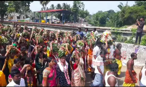 மகா மாரியம்மன் கோவில் பால்குட திருவிழா