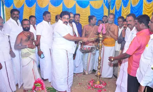 வயலூர் முருகன் கோவிலில் புதிய முன்மண்டபம்