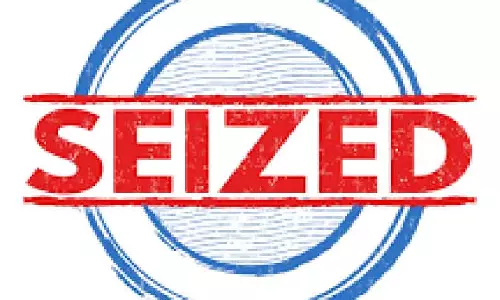 ரூ.10 லட்சம் குட்கா காருடன் பறிமுதல்