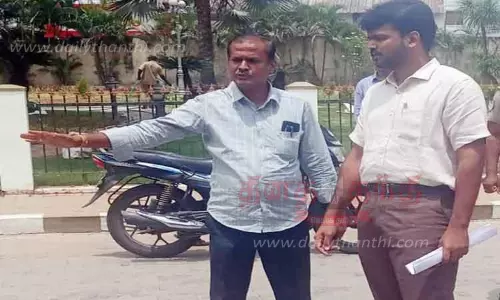 ஈரோடு கலெக்டர் அலுவலகத்தில்100 அடி உயர புதிய கொடிக்கம்பம்