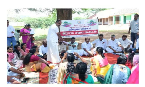 வன அதிகாரிகளை கண்டித்து கிராம சபை கூட்டத்தை பொதுமக்கள் புறக்கணிப்பு; மசினகுடியில் பரபரப்பு