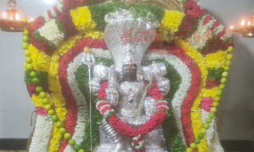 பர்கூர் அருகேகெட்டு மாரியம்மன் கோவிலில் சிறப்பு பூஜை பர்கூர் அருகேகெட்டு மாரியம்மன் கோவிலில் சிறப்பு பூஜை