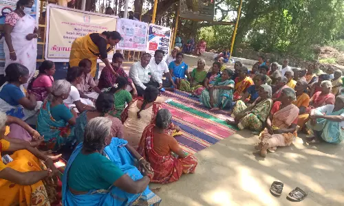 தவுட்டுப்பாளையம் காவிரி ஆற்றில் குடிநீர் திட்டம் செயல்படுத்த எதிர்ப்பு