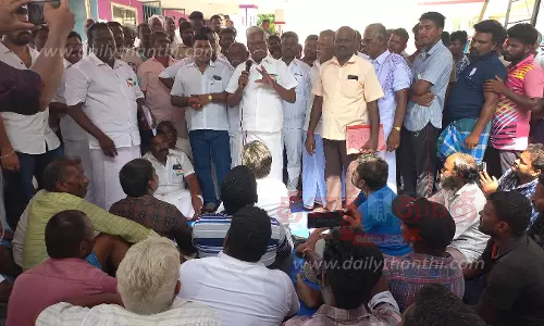 காட்டுக்கோட்டை கிராமசபை கூட்டத்தில் பொதுமக்கள் முற்றுகை போராட்டம்