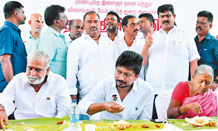 சென்னையில் 32 கோவில்களில் சமபந்தி விருந்து திருவல்லிக்கேணியில் அமைச்சர் உதயநிதி ஸ்டாலின் பங்கேற்பு