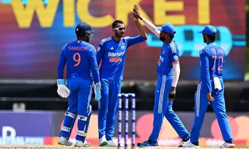 உலகக் கோப்பை தொடர்; இந்திய அணியில் 4வது இடத்தில் பேட் செய்ய இவர்களை தேர்வு செய்யலாம் - ஆஸி. முன்னாள் வீரர் உலகக் கோப்பை தொடர்; இந்திய அணியில் 4வது இடத்தில் பேட் செய்ய இவர்களை தேர்வு செய்யலாம் - ஆஸி. முன்னாள் வீரர்