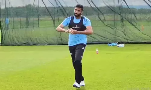 அயர்லாந்துக்கு எதிரான டி20 தொடர்..! தீவிர வலைப் பயிற்சியில் ஈடுபட்ட பும்ரா - வீடியோ அயர்லாந்துக்கு எதிரான டி20 தொடர்..! தீவிர வலைப் பயிற்சியில் ஈடுபட்ட பும்ரா - வீடியோ