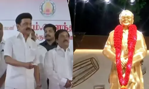 மறைந்த பழம்பெரும் பாடகர் டி.எம்.சவுந்தரராஜன் உருவச்சிலையை திறந்து வைத்தார் முதல்-அமைச்சர் மு.க.ஸ்டாலின்...! மறைந்த பழம்பெரும் பாடகர் டி.எம்.சவுந்தரராஜன் உருவச்சிலையை திறந்து வைத்தார் முதல்-அமைச்சர் மு.க.ஸ்டாலின்...!