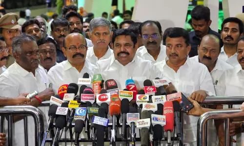 மதுரை அ.தி.மு.க. மாநாட்டுக்கு பயந்து உண்ணாவிரத போராட்டம் அறிவித்துள்ளது தி.மு.க.