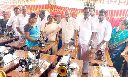 கருணாநிதி நூற்றாண்டு விழாவையொட்டிஏழை, எளியோருக்கு ரூ.6½ லட்சம் நல உதவிகள்அமைச்சர் எம்.ஆர்.கே.பன்னீர்செல்வம் வழங்கினார்