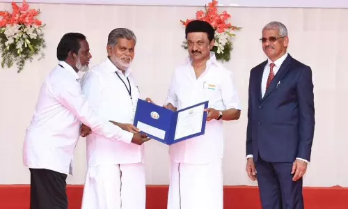 விக்கிரவாண்டிக்கு ரூ.20 லட்சம் பரிசு, விருது