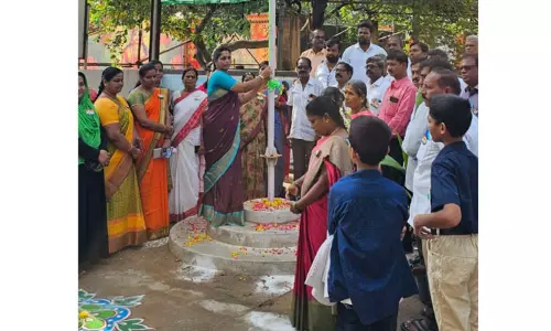 அரசு அலுவலகங்களில் சுதந்திர தின விழா