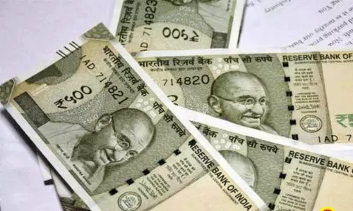 ஆட்டோ டிரைவரிடம் பணம் பறிப்பு