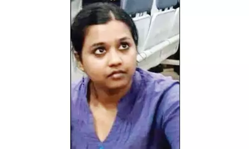 தமிழிசை பயணித்த விமானத்தில் மத்திய அரசுக்கு எதிராக கோஷம்: இளம்பெண் மீதான வழக்கு ரத்து