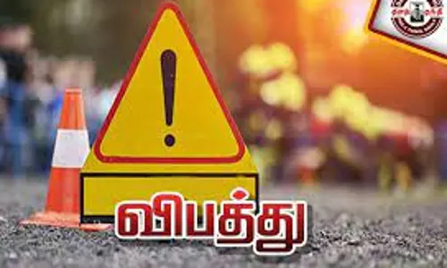 கார்-மோட்டார் சைக்கிள் மோதல்; 2 பேர் படுகாயம்